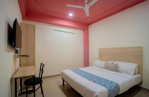 Shyam Nagar Hotel | Capitol Square Near Railway Station