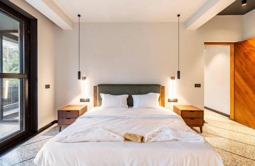 Nagoa Villa | Casa Andalucia B by Mirashya Homes - 4bhk Super Luxurious Spanish Villa near the Beach