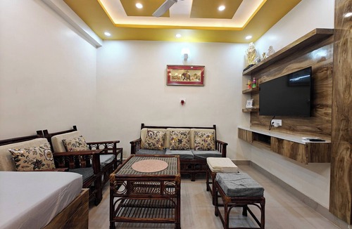 Mohangarh Apartment | Casa InteliStay – Smart, Stylish 2BHK in Lucknow