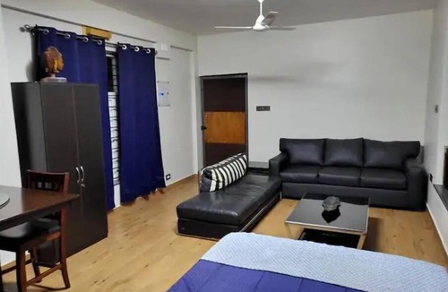 Palavakkam Apartment | Casa J Studio