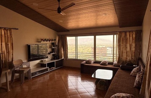 Wadgaon Bed & Breakfast | Casa Pathar