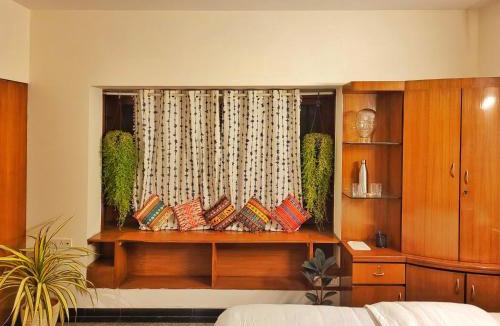 Domlur House | Cedar - Golf Course View