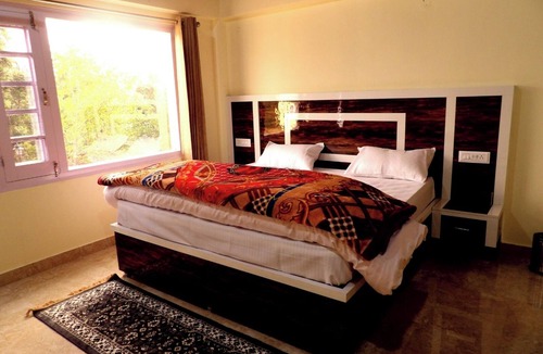 Shimla Other | Chail's Best-Kept Secret: Hideaway Homestay - A Comfortable and Secluded Retreat