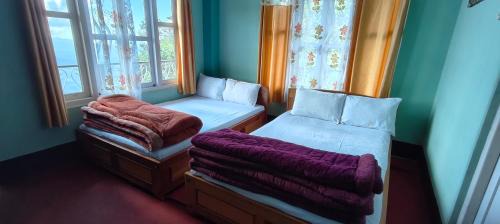 Rishop House | Chander Pahar Retreat