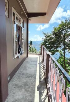 Rishop House | Chander Pahar Retreat