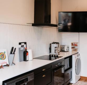 Invermay Apartment | Charm on Forster