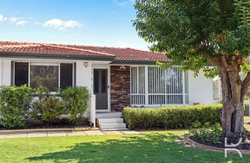 Brentwood House | Charming 3×1 Offering Easy Living Near Shops & Amenities in convenient location