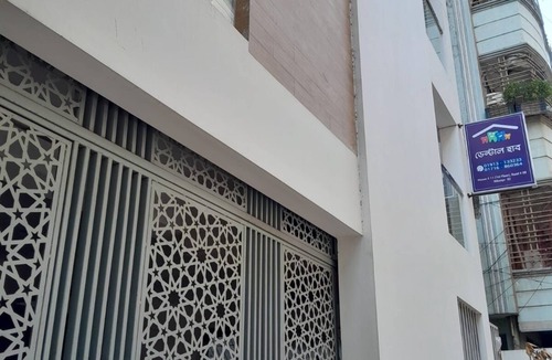 Dhaka Apartment | Charming apartment with AC in vibrant Dhaka perfect for your stay