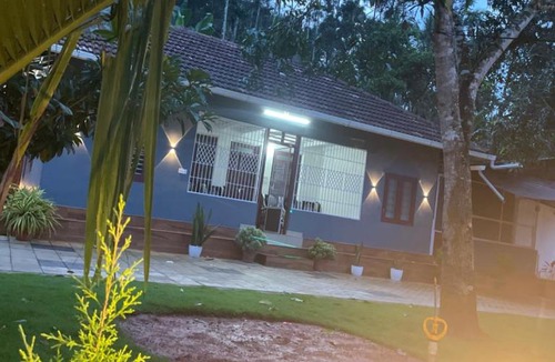 Sulthan Bathery House | CHRIS COZY FARM cottage