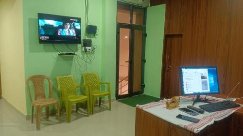 Khanapara House | City Loft Guest House