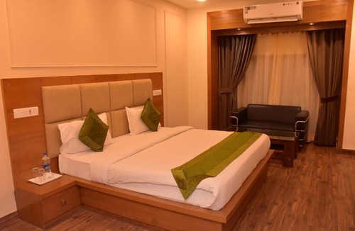 Baddi Hotel | Clarks Inn Express Baddi