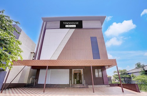 Dharwad House | Classic Shri Durga Comforts