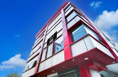 Mahipalpur House | Classic with BalconyMahipalpur Near Airport