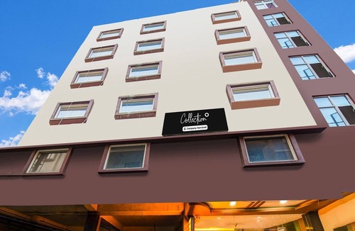 Kolkata House | Classic with Twin Bed Collection O Chinar Park