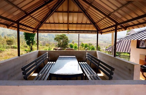 Kanthalloor Hotel | Cleveland Resorts