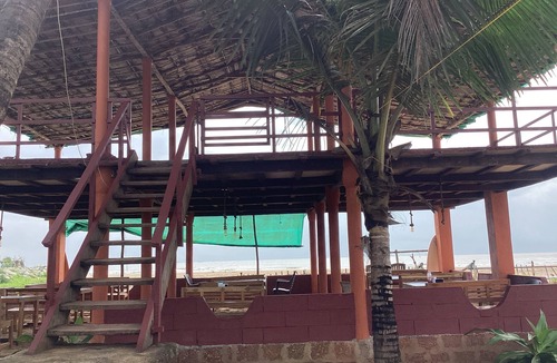 Hireguthi Hotel | Coconut Tree cottages