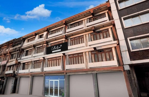 Kanpur House | Collection O Bada Chauraha Metro Station Kanpur