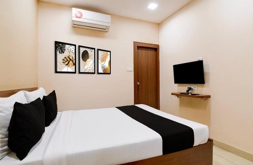 Dumdum Hotel | Collection O Dum Dum Nager Bazar Formerly Gokul Residency