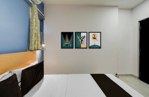 Begumpet Hotel | Collection O Erragadda Metro Station
