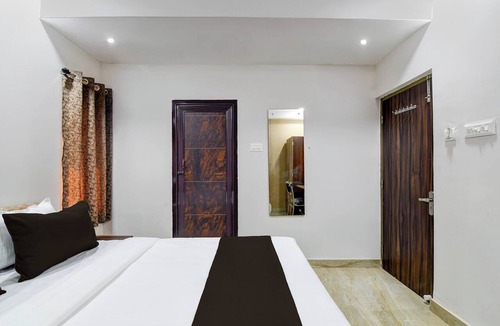 Kolkata Hotel | Collection O Kolkata International