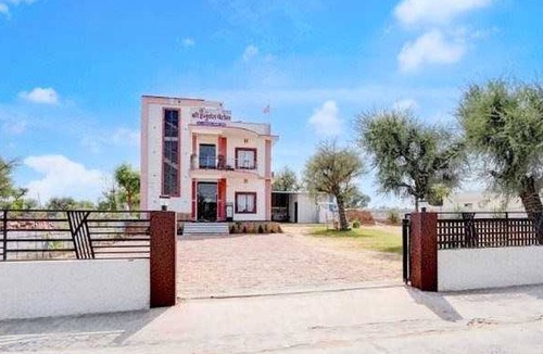 Salasar House | Collection O Salasar Balaji Temple