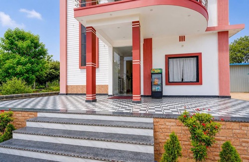 Salasar House | Collection O Salasar Balaji Temple