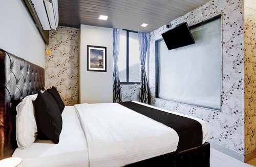 Thane West Hotel | Collection O Thane