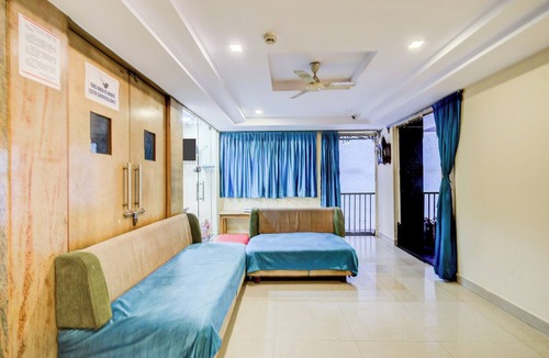 LB Nagar Hotel | Collection O Victoria Memorial Metro