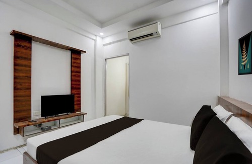 Warje Hotel | Collection O Warje Pune Formerly Choice