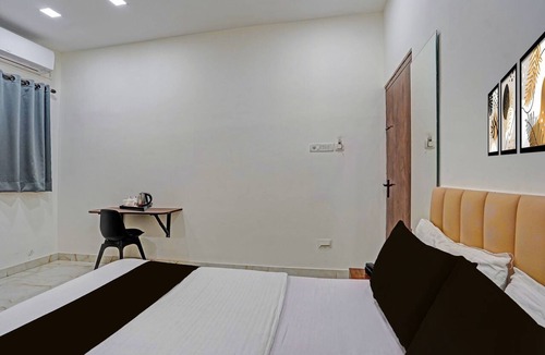 New Town Hotel | CollectionO Bisarjan Ghat