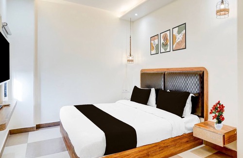 Vadapalani Hotel | CollectionO Guduvancheri Railway Station