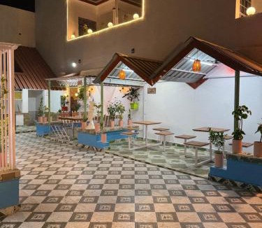 Allahabad Hotel | Colonel Cottage