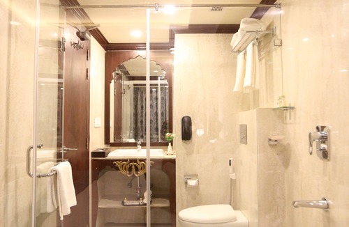 Adarsh Nagar Hotel | Comfort Inn Sapphire