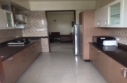 Velachery Apartment | Comfortable & Spacious Home Near Airport