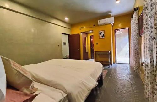 Bengaluru Apartment | Comfy 4BHK Villa Only For Families