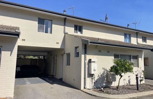 Coolbellup Apartment | Comfy peaceful Coolbellup appartment - close to amenities and Fremantle