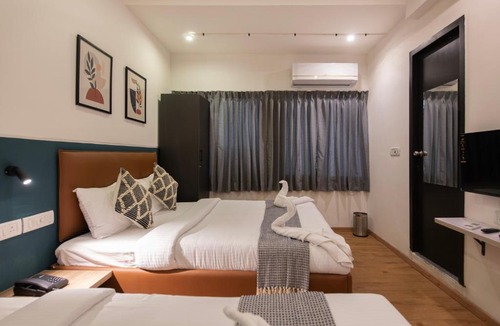 Thousand Lights Hotel | Convastay Prestige- Near Apollo Hospital & US Consulate