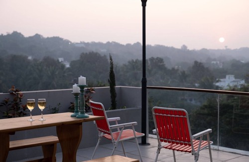 Reis Magos Apartment | Coral Dip Retreat by Da Alohas, a private plunge pool luxury apartment