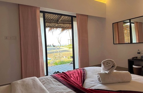 Saint Martin's Island Hotel | Coral Haze Beach Resort