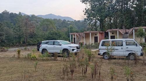 Ramnagar Cabin | Corbett Jungle Inn,Riverside Forest Camp ,Muhan,Dhikala Range opposite Mohan Eco Safari Zone Jim Corbett National Park, Ramnagar