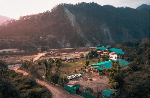 Marchula Resort | Corbett River Valley Resort