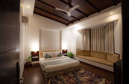 Kanda Range Hotel | Corbett Tusker Trail