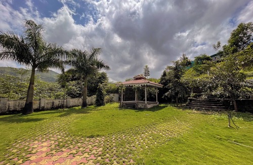 Paud Villa | CosmicStays Lilac Villa Luxury Villa