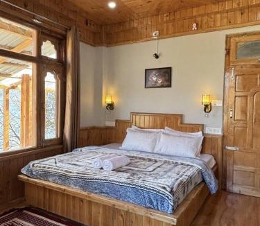 Banjar House | Cosy Crest