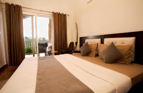 Naukuchiyatal Resort | Cottages @ Village