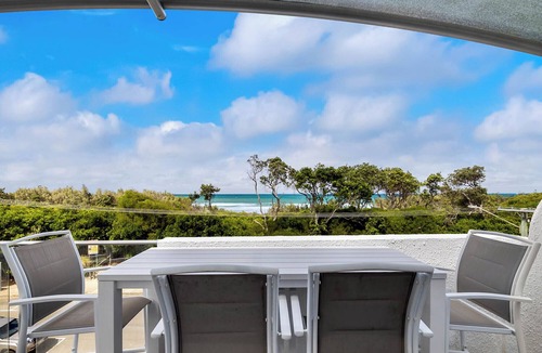 Maroochydore Apartment | Cotton Tree Beach Front 3 Bedroom Townhouse