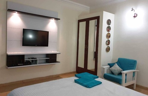 Calangute Apartment | Couple Friendly 1BHK Apt w/Pool,Wifi,OTT near Baga, Calangute and Anjuna Beaches