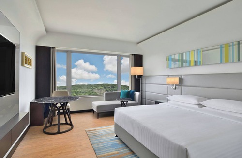 Nerul Hotel | Courtyard By Marriott Navi Mumbai