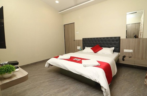 Murud Apartment | Cozy and rusting desined Paradise Farm Apartment near Kashid beach.
