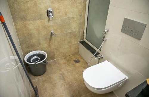 Malad East Apartment | Cozy Apartment